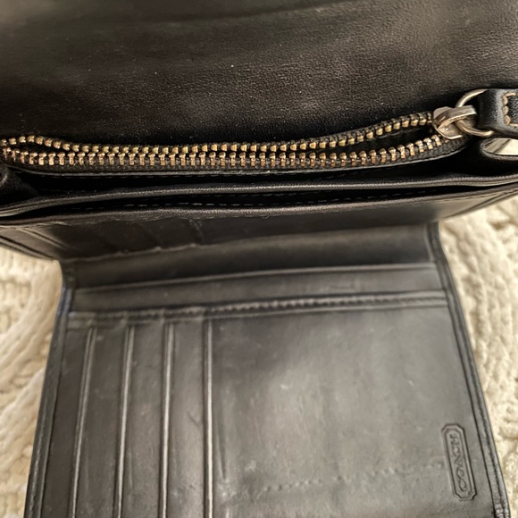 COPY - Coach Wallet Trifold - Picture 12 of 13